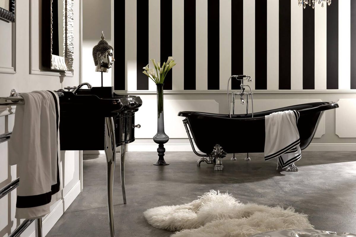 Ванна в черно белом стиле ретро